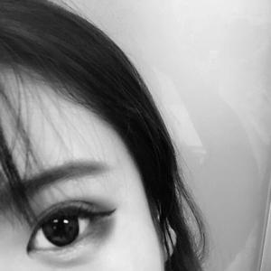 二次元掀裙子打屁屁到红的游戏
